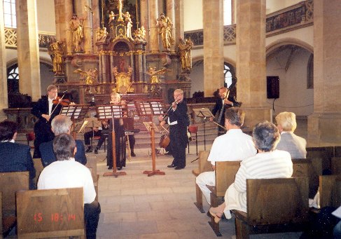 Na rodinném koncertě Eretových v Mostě, 1997